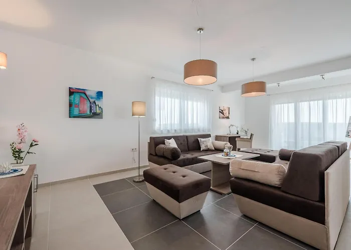 Nicely Decorated With Swimming Pool