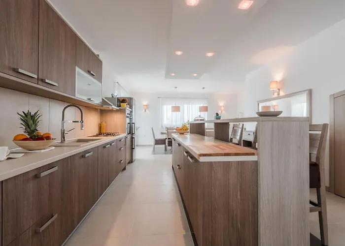 Nicely Decorated With Swimming Pool