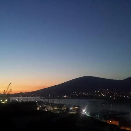 Nicely Decorated With Swimming Pool Βίλα