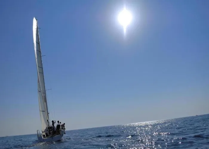 Вилла Nicely Decorated With Swimming Pool Сукошан