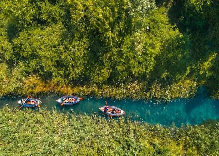 Вилла Nicely Decorated With Swimming Pool *